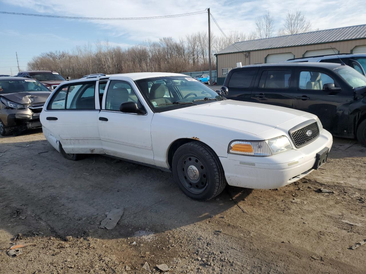 2011 Ford Crown Victoria - Image 4