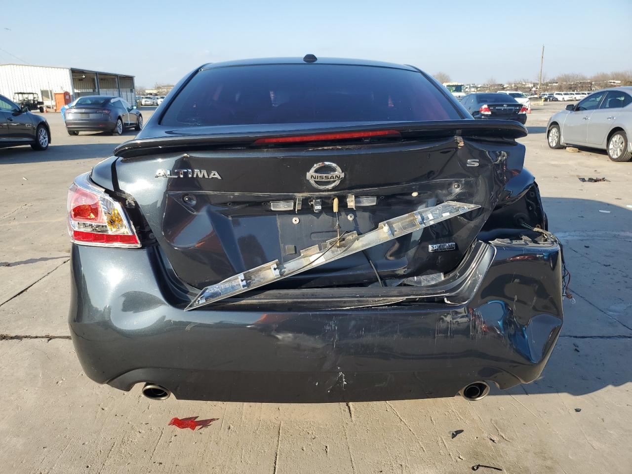 2015 Nissan Altima - Image 6