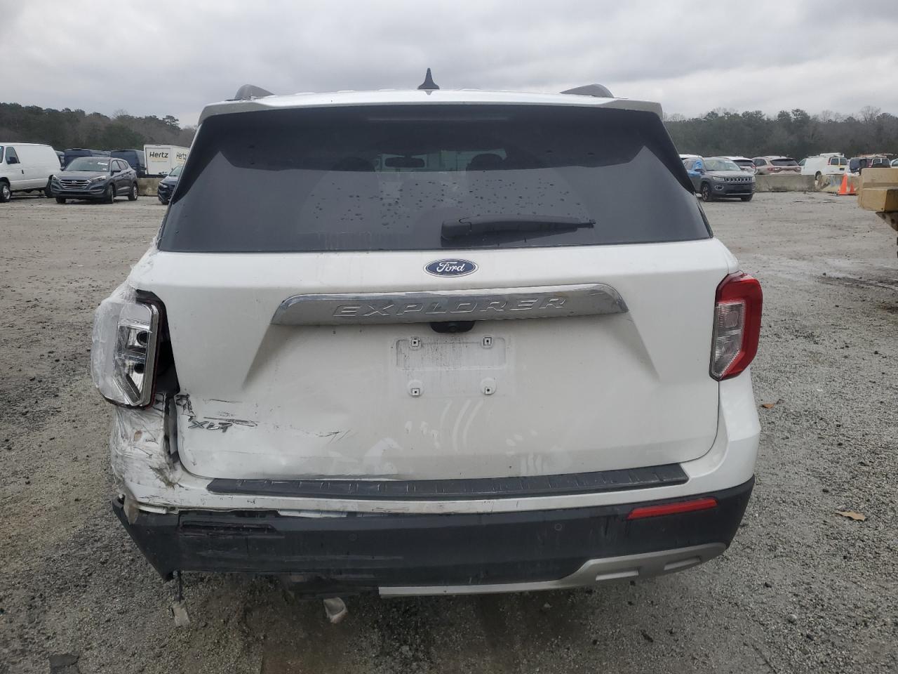 2023 Ford Explorer - Image 6