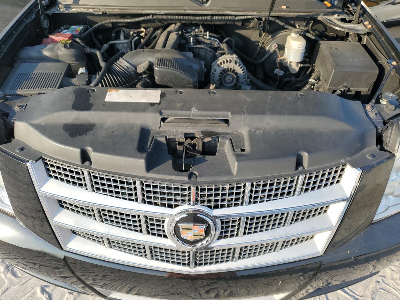 2013 Cadillac Escalade - Image 12