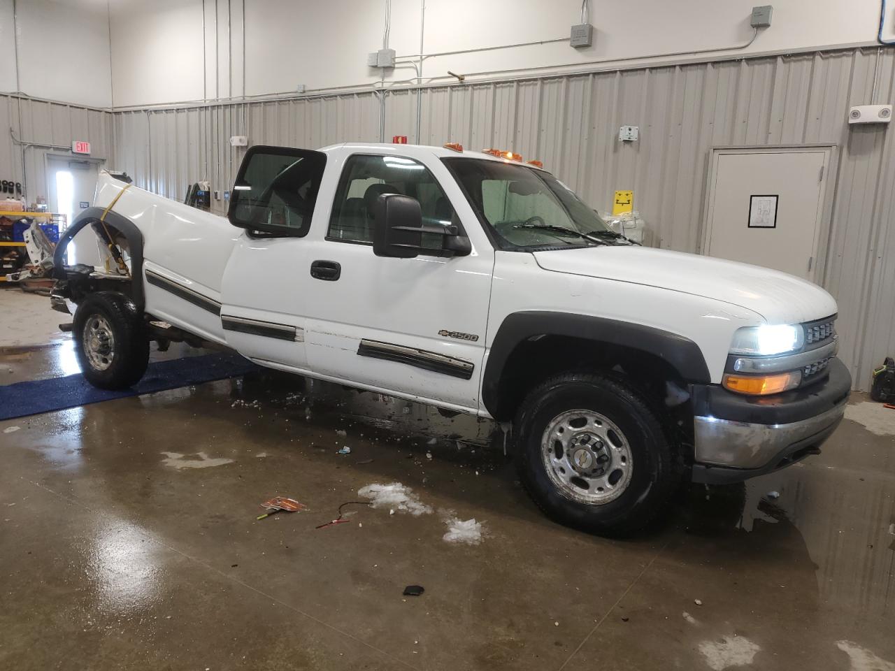 2000 Chevrolet Silverado - Image 4
