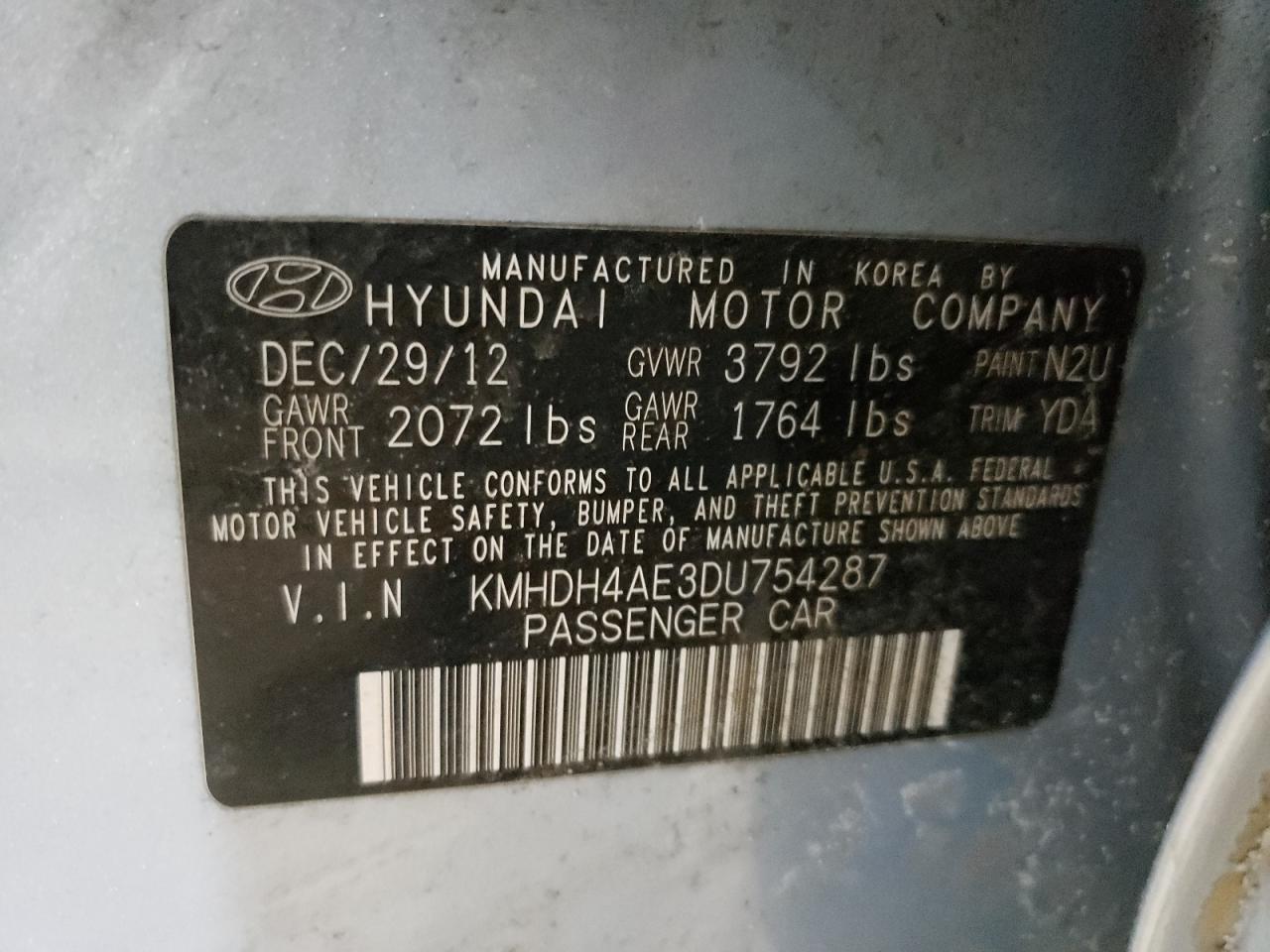 2013 Hyundai Elantra - Image 14