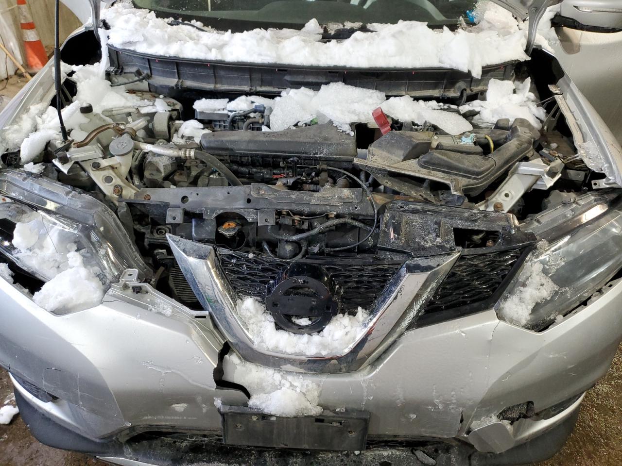 2015 Nissan Rogue - Image 12