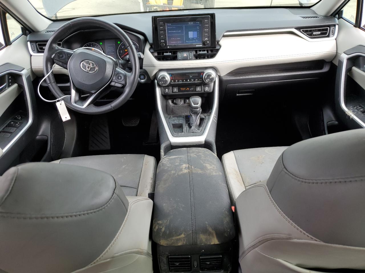 2021 Toyota RAV 4 - Image 8