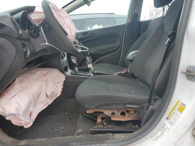  FORD FIESTA 2018 Белый