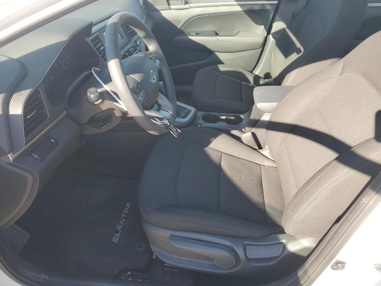 2019 Hyundai Elantra - Image 7