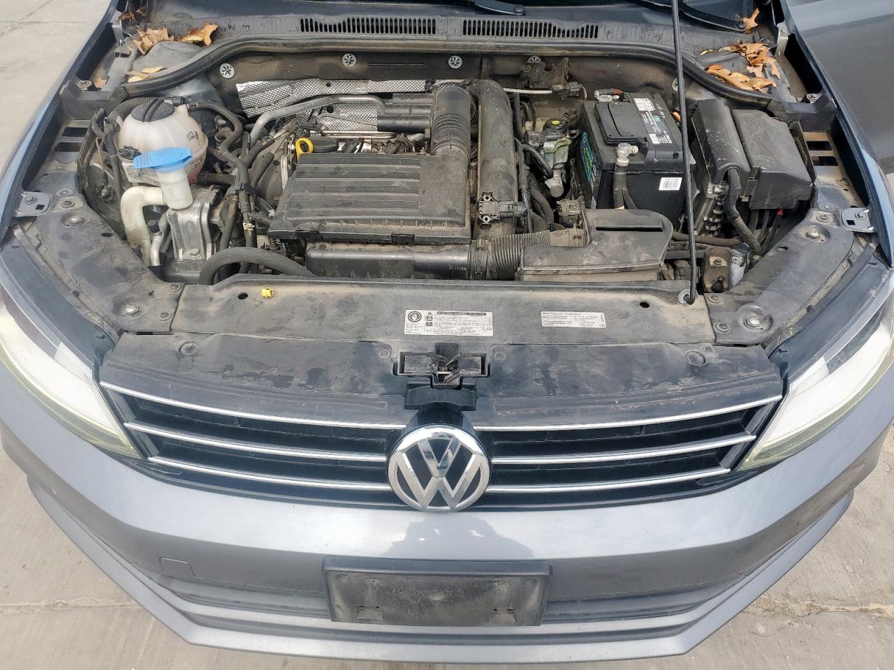 2017 Volkswagen Jetta - Image 11