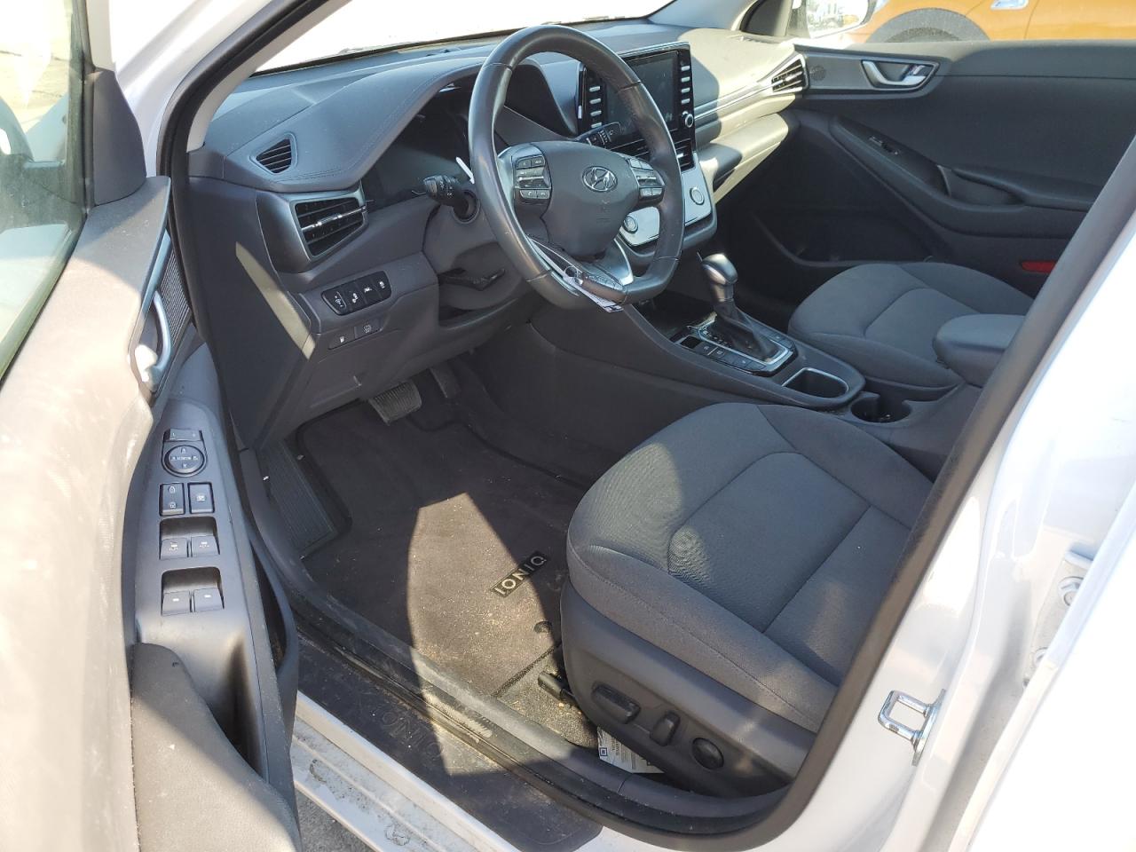 2020 Hyundai IONIQ - Image 8