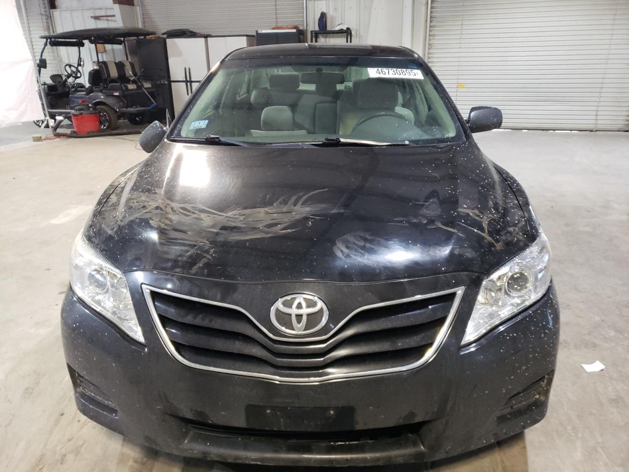 2010 Toyota Camry - Image 5