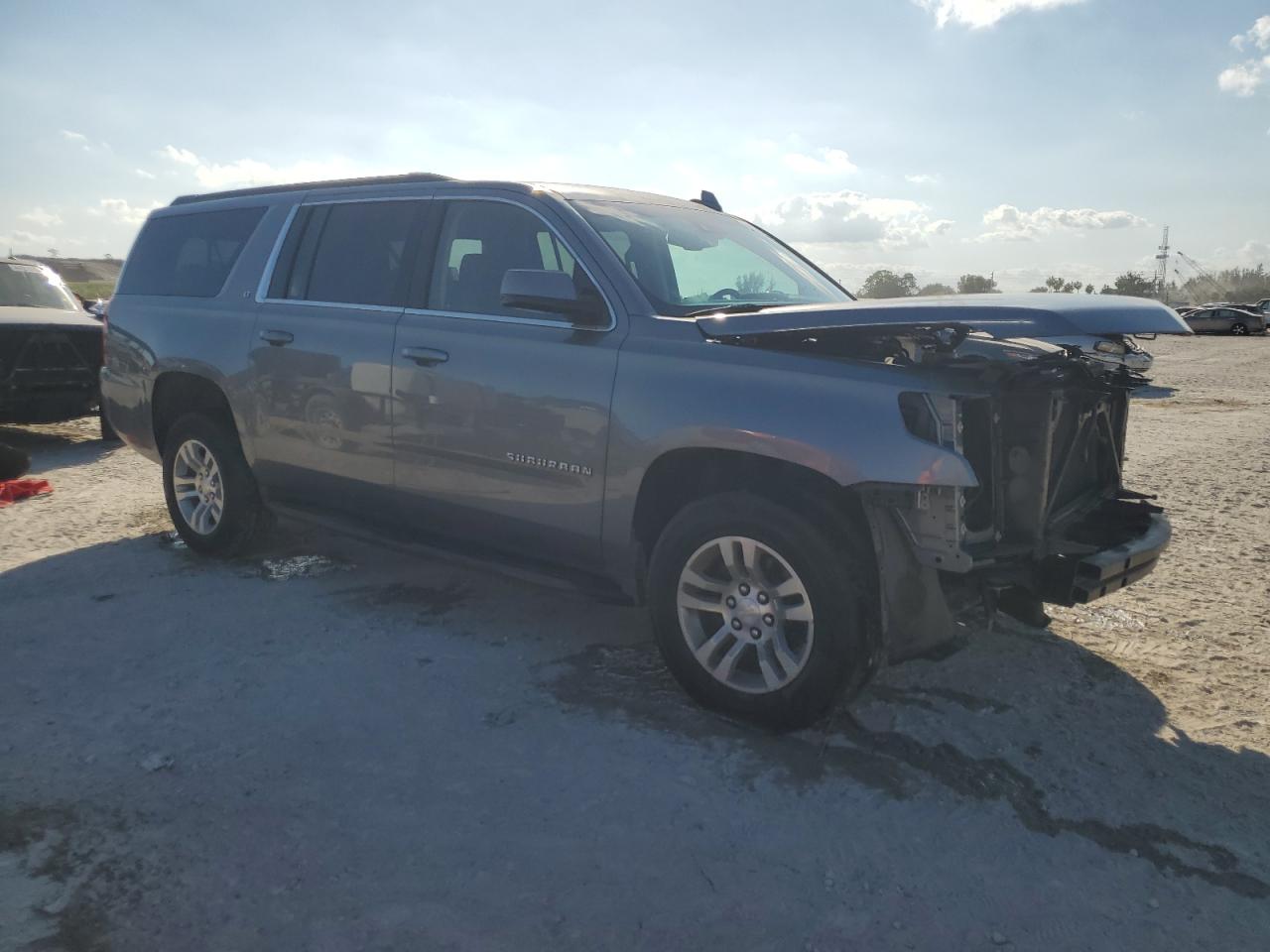 2019 Chevrolet Suburban - Image 4