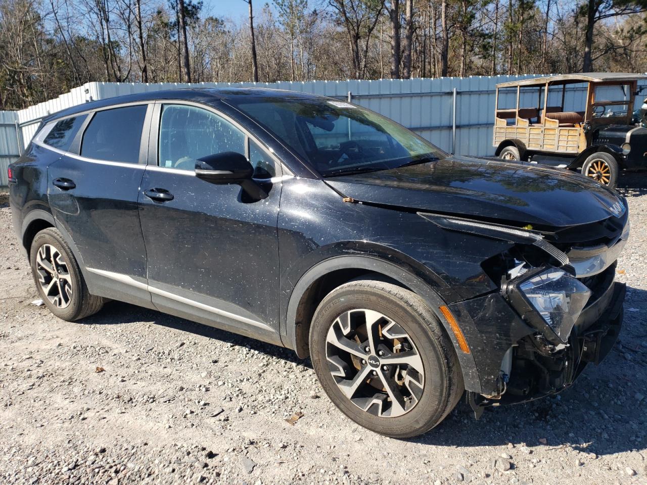 2023 Kia Sportage - Image 4