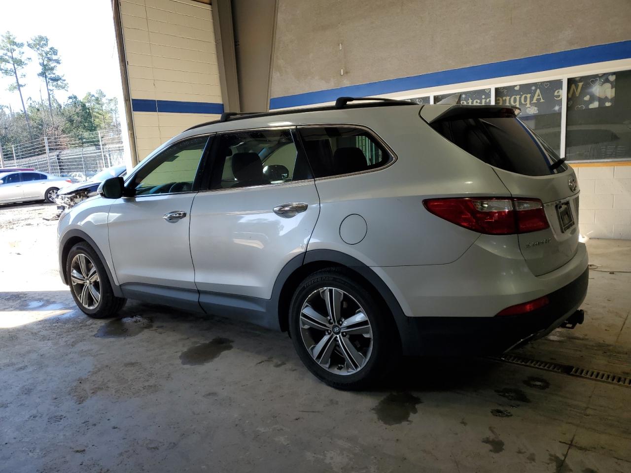 2014 Hyundai Santa Fe - Image 2