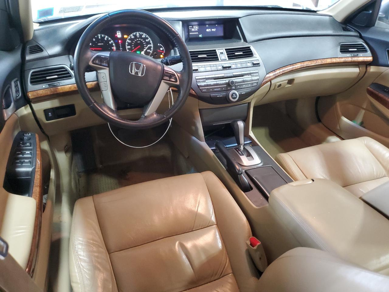 2011 Honda Accord - Image 8