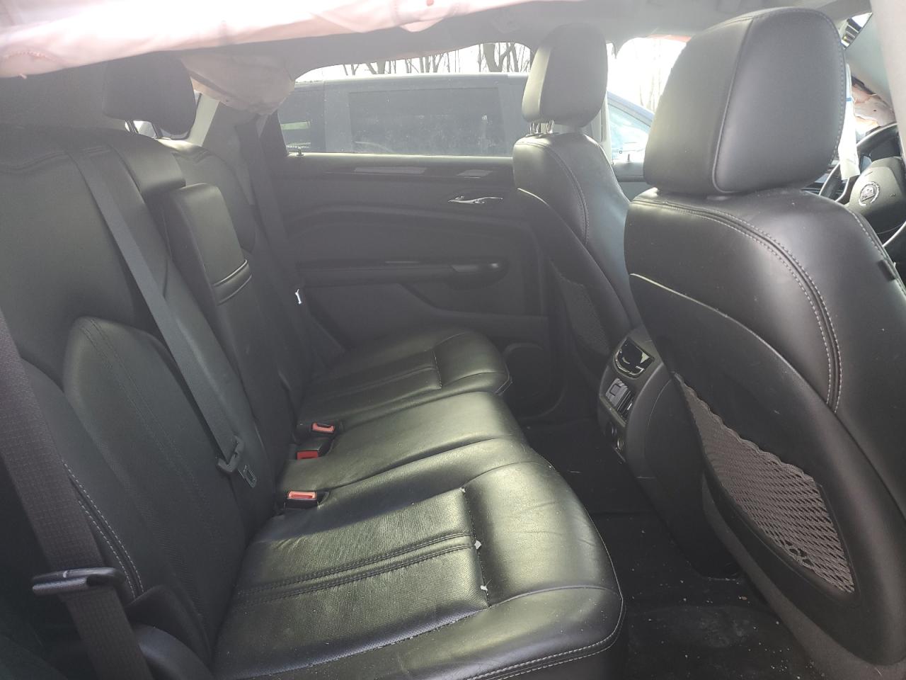 2015 Cadillac SRX - Image 11