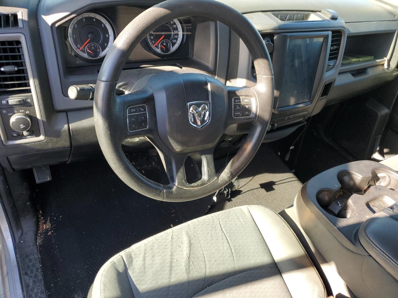 2016 RAM 1500 - Image 8