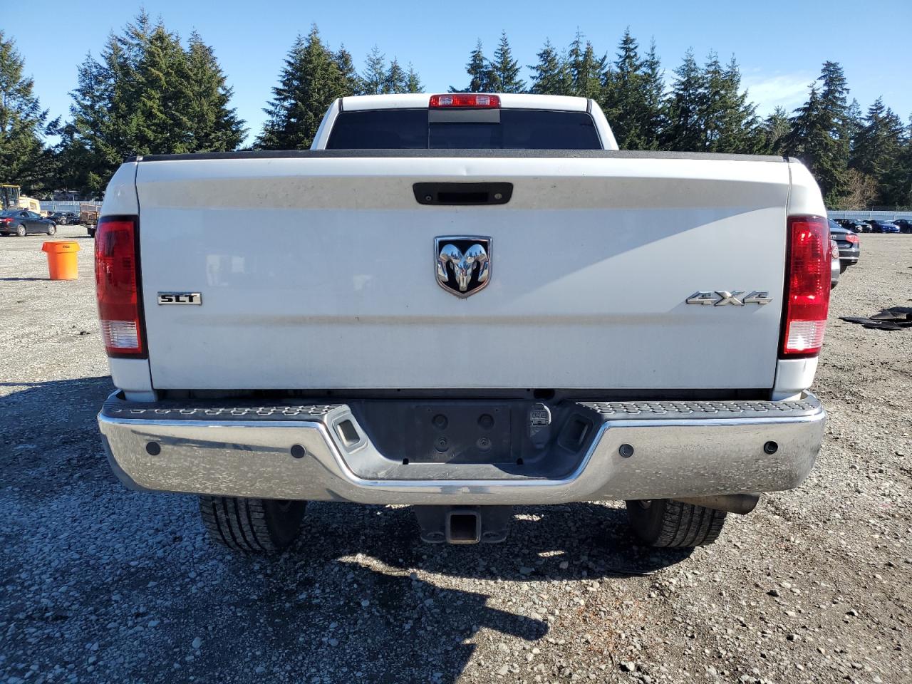 2015 RAM 2500 - Image 6