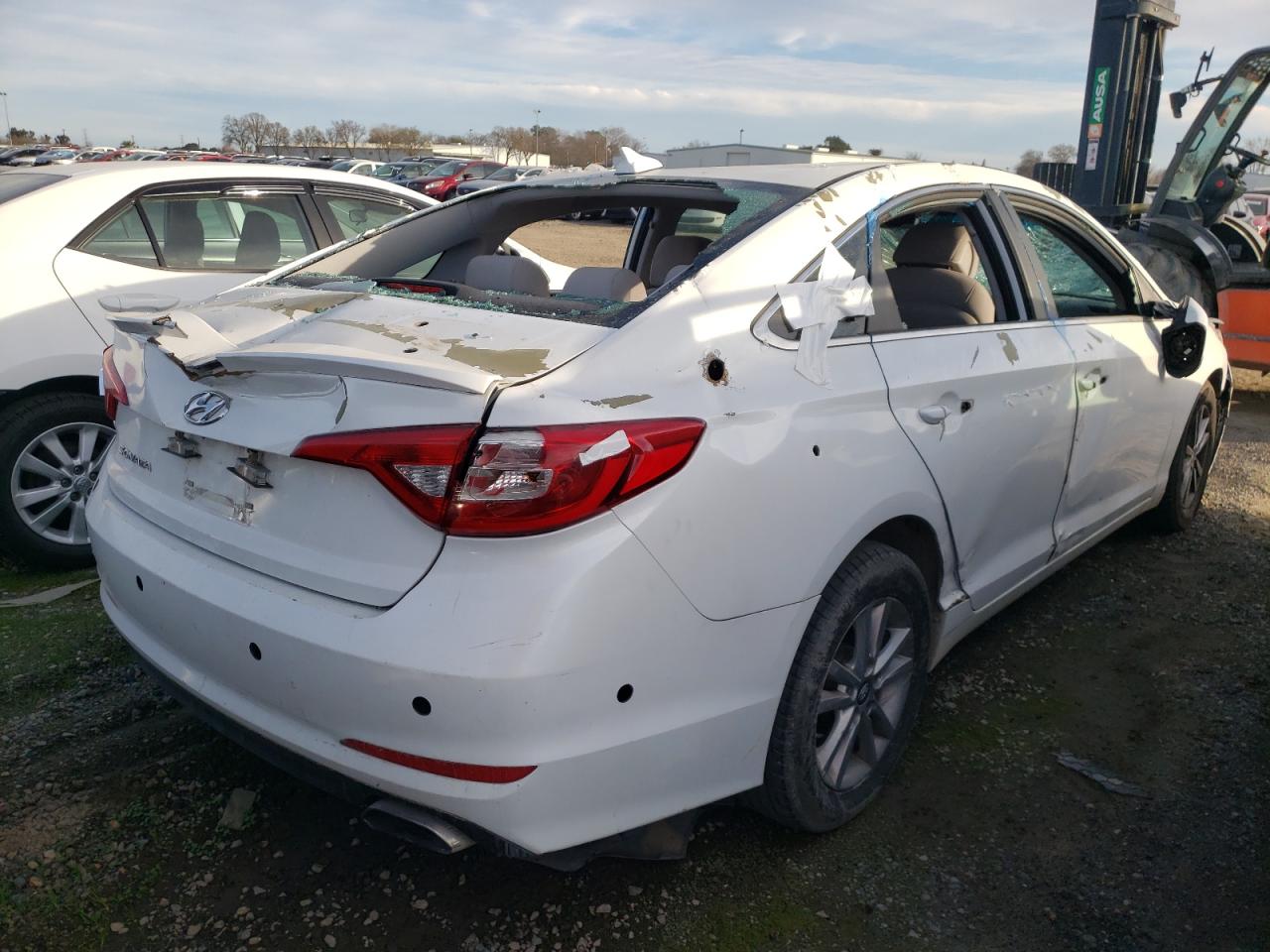 2017 Hyundai Sonata - Image 3