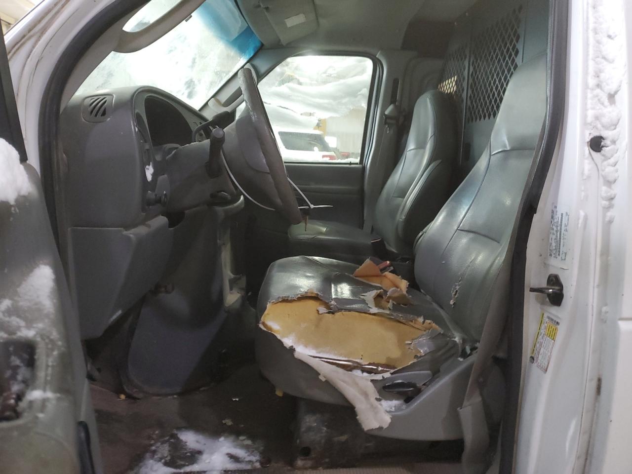 2006 Ford Econoline - Image 7