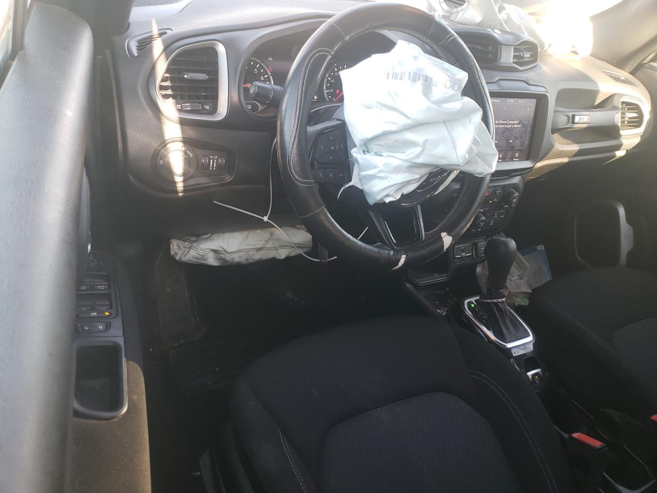 2021 Jeep Renegade - Image 8