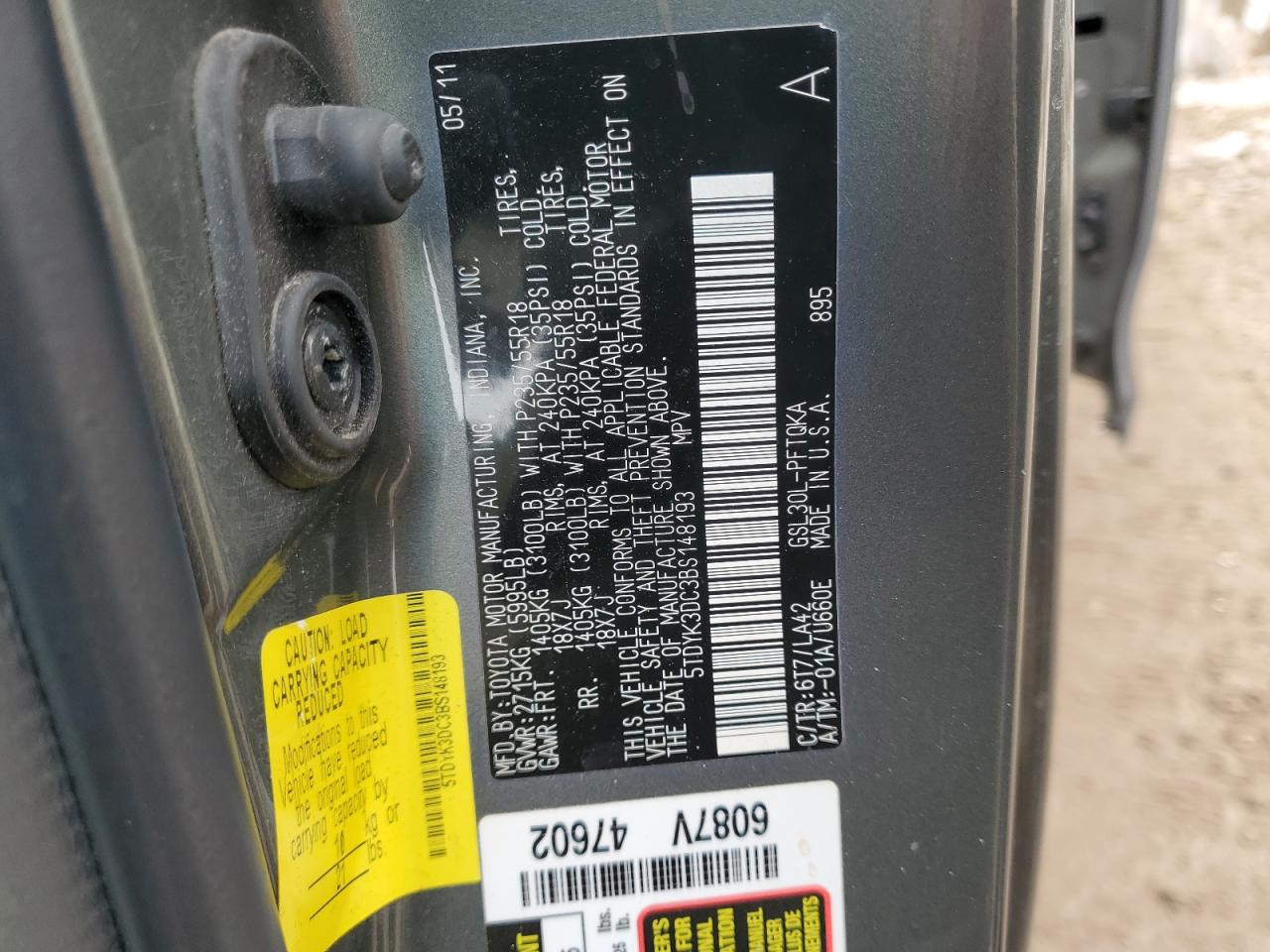 2011 Toyota Sienna - Image 13