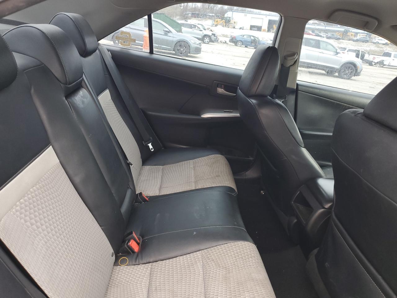 2012 Toyota Camry - Image 10