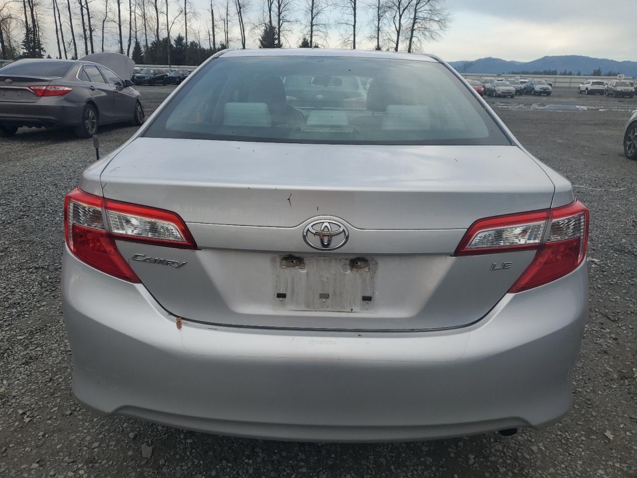 2014 Toyota Camry - Image 6