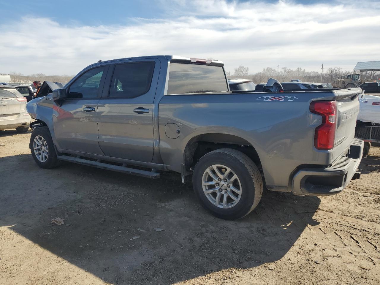 2021 Chevrolet Silverado - Image 2
