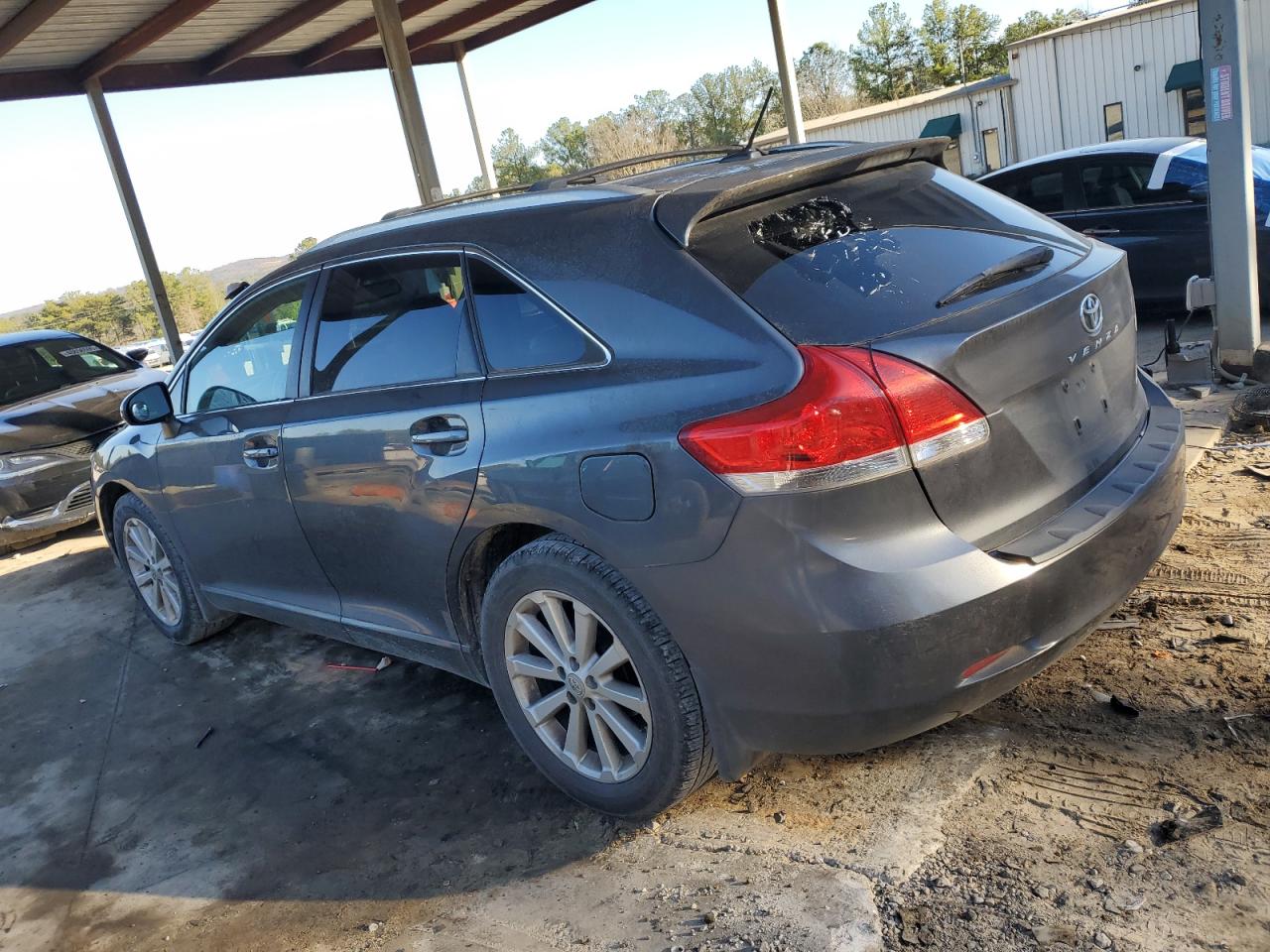 2009 Toyota Venza - Image 2