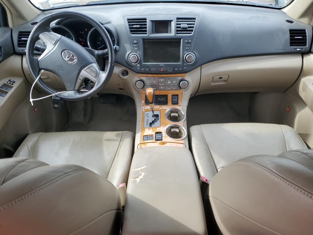 2010 Toyota Highlander - Image 8