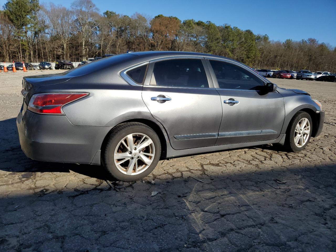 2015 Nissan Altima - Image 3