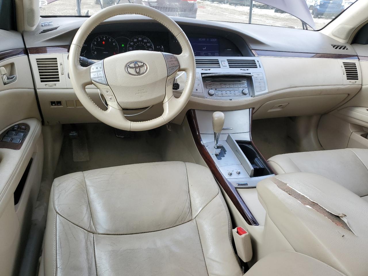 2009 Toyota Avalon - Image 8