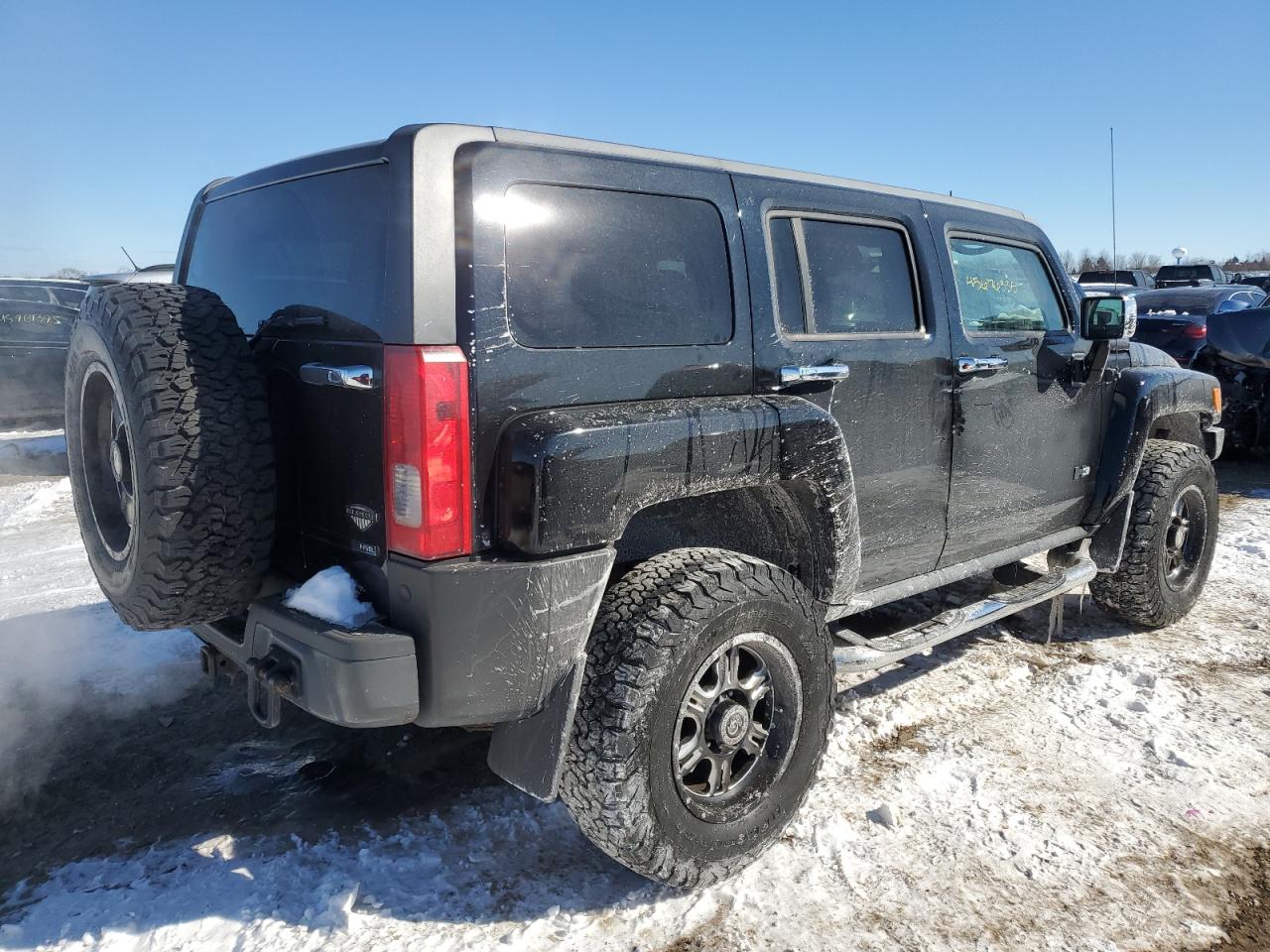 2010 Hummer H3 - Image 3