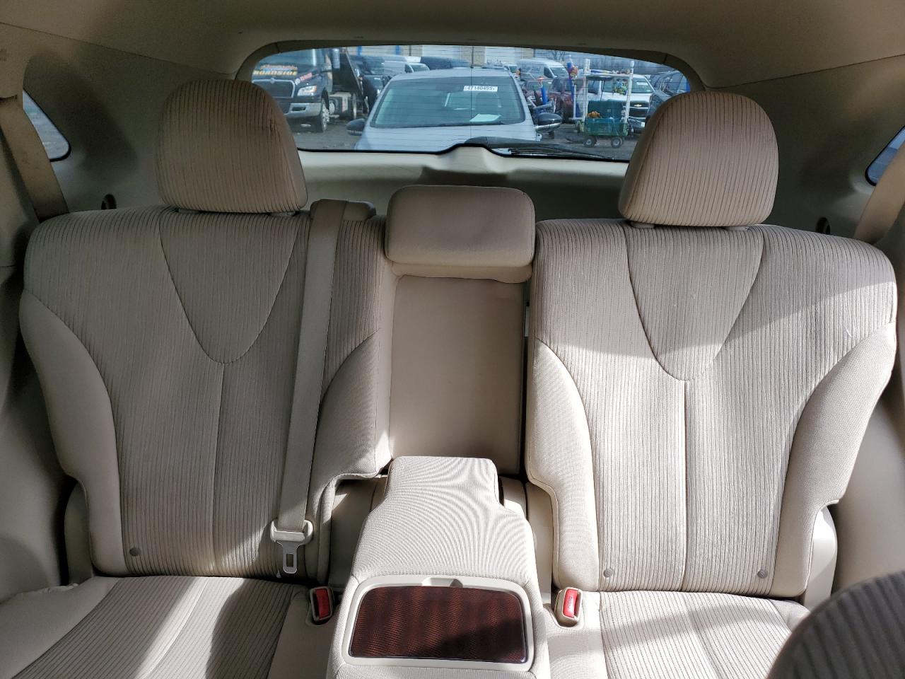 2011 Toyota Venza - Image 10