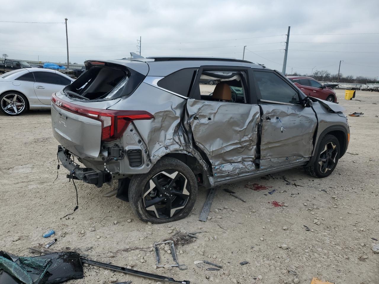 2024 Kia Seltos - Image 3