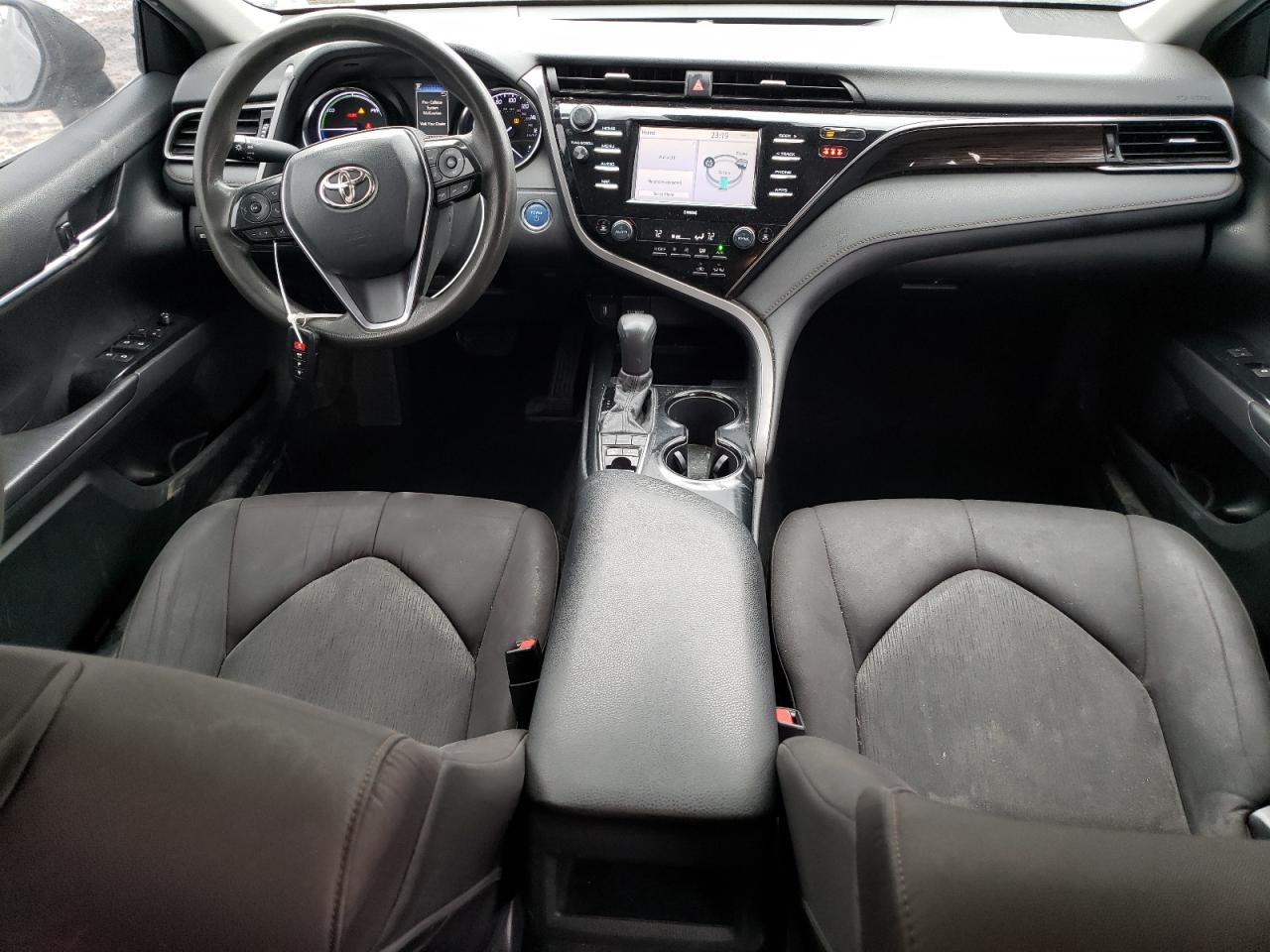 2020 Toyota Camry - Image 8