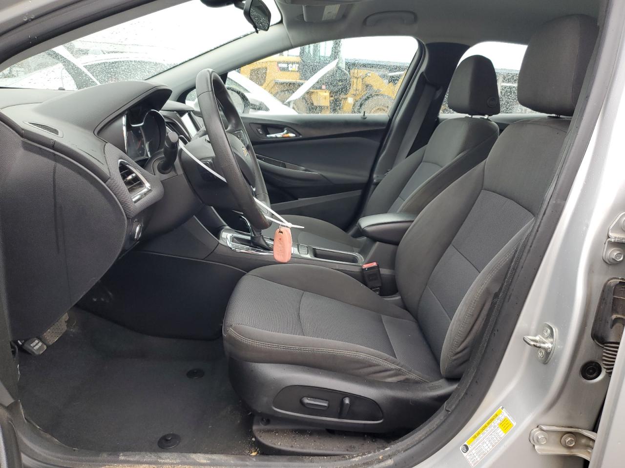 2019 Chevrolet Cruze - Image 7