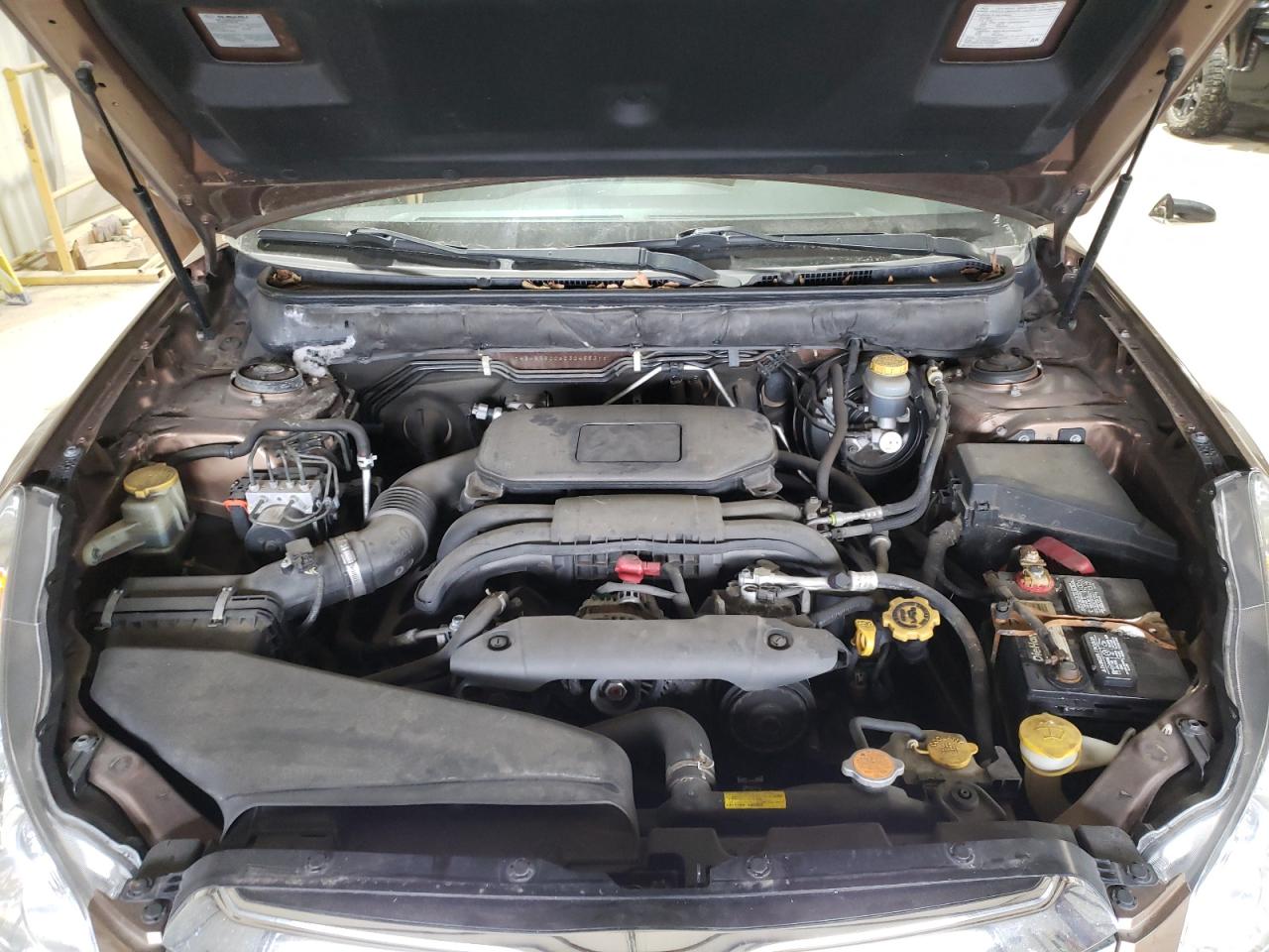 2012 Subaru Outback - Image 12