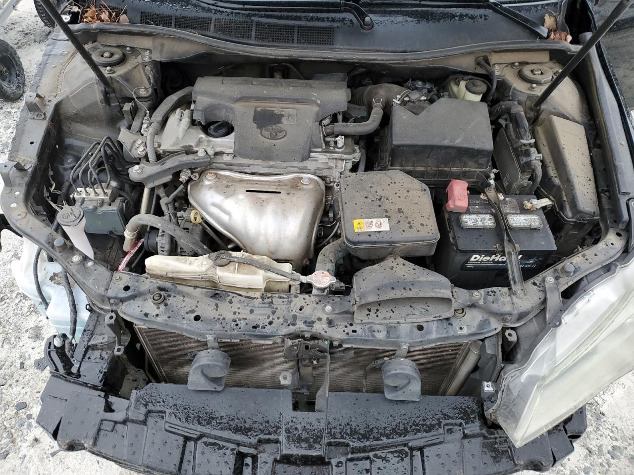 2016 Toyota Camry - Image 11