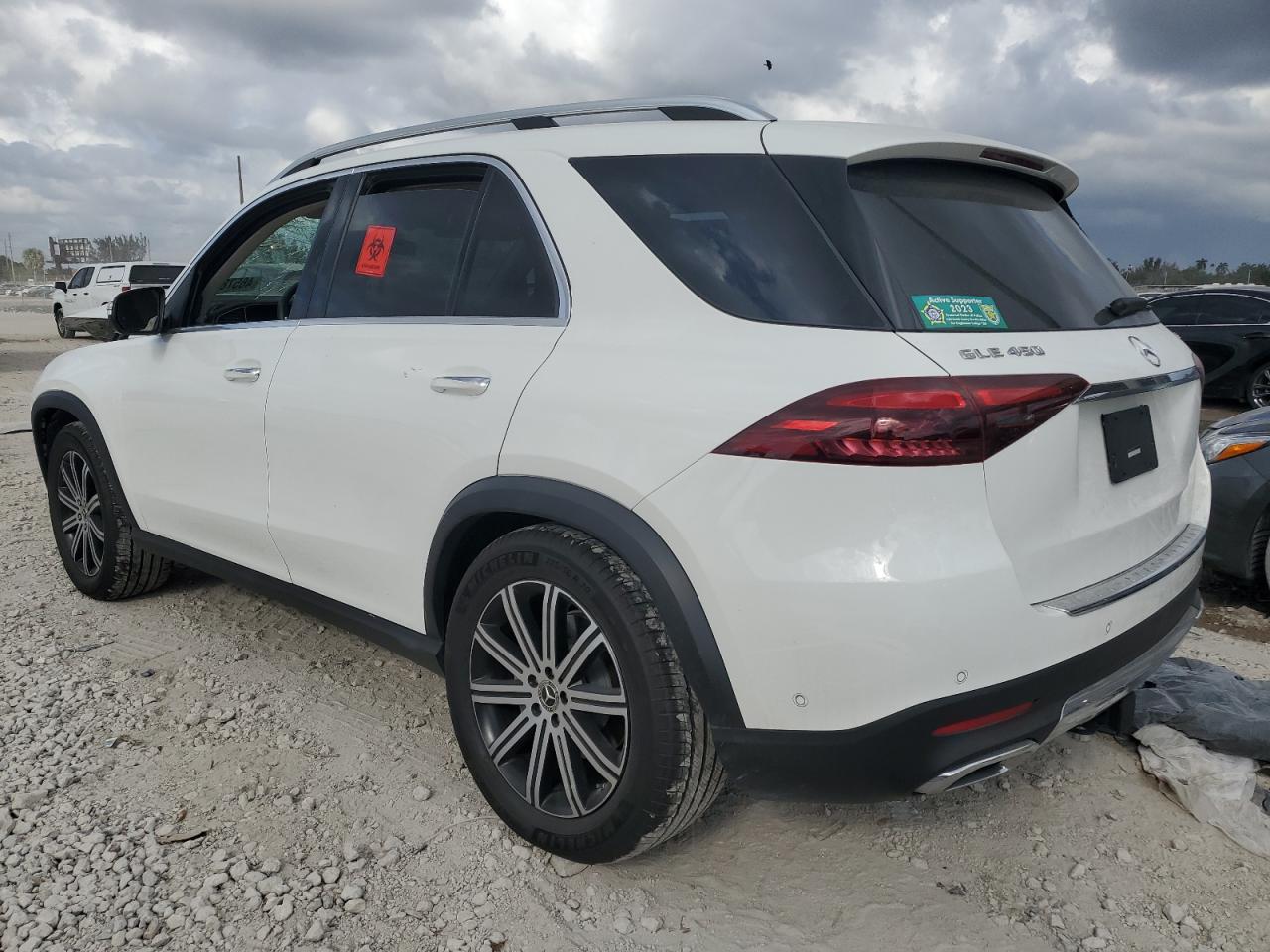 2024 Mercedes-Benz GLE - Image 2
