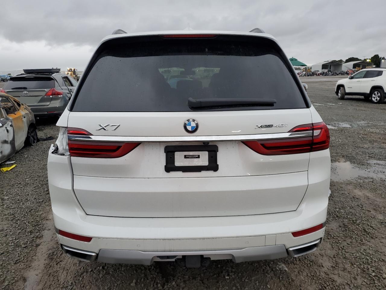 2021 BMW X7 - Image 6
