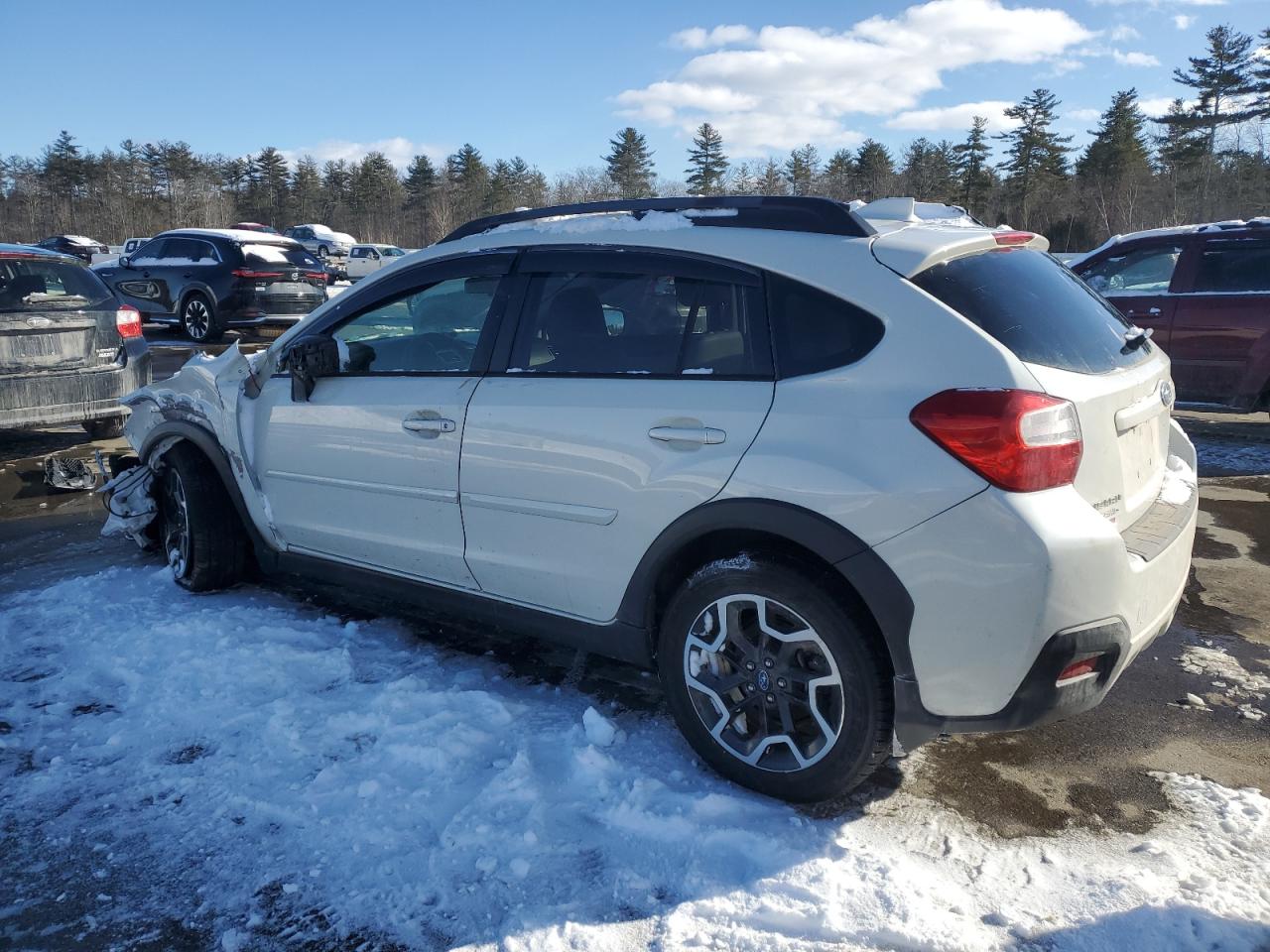 2016 Subaru XV - Image 2
