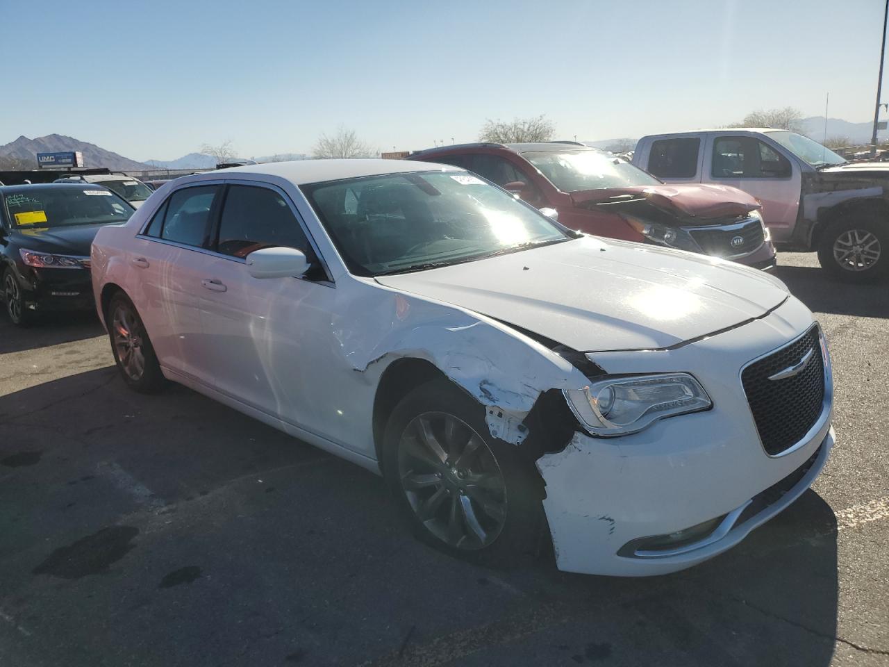 2015 Chrysler 300 - Image 4