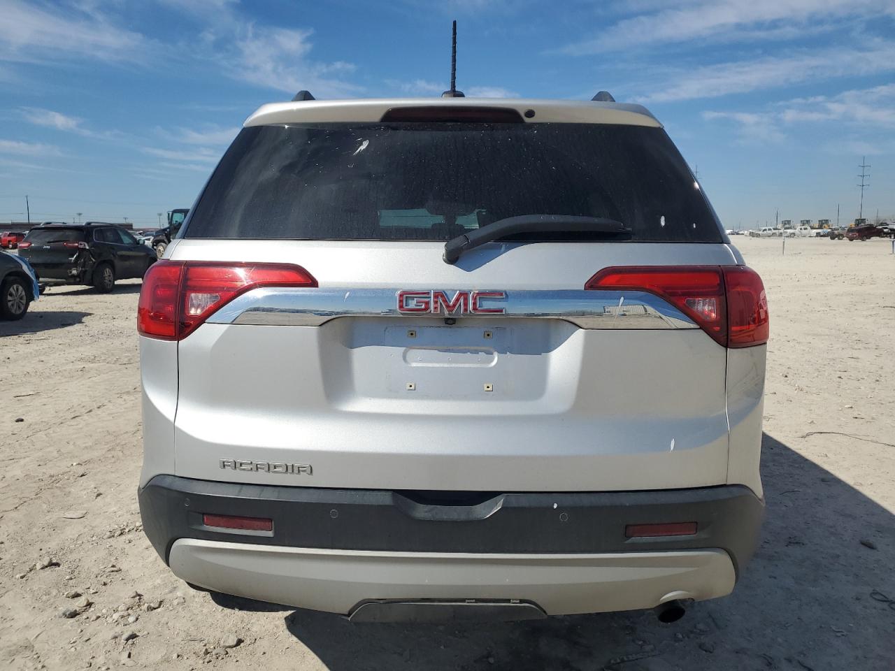 2017 GMC Acadia - Image 6