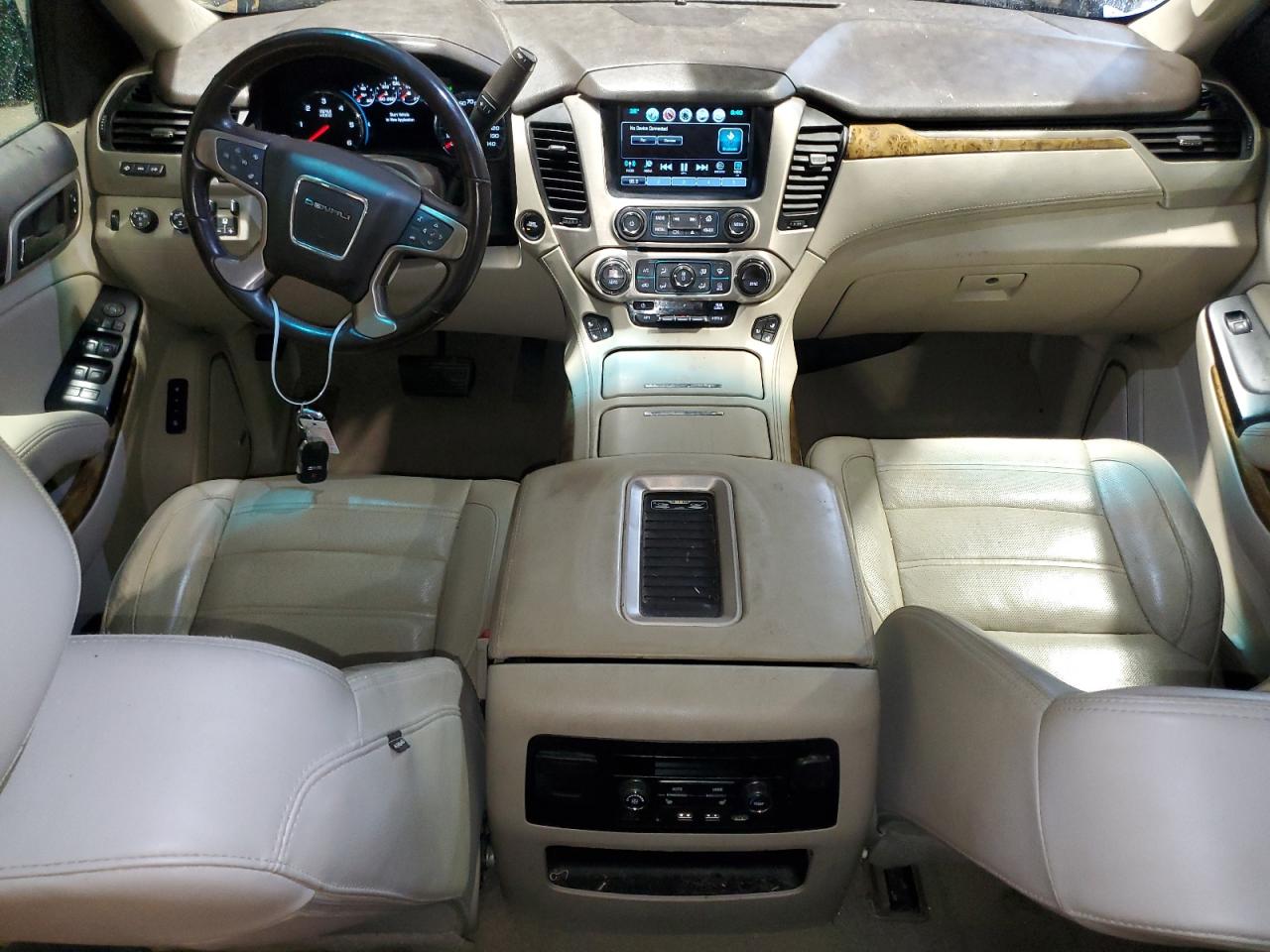 2017 GMC Yukon - Image 8