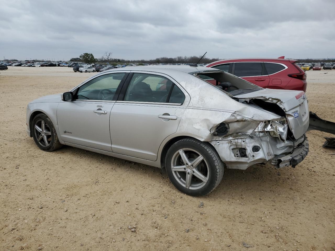 2010 Ford Fusion - Image 2