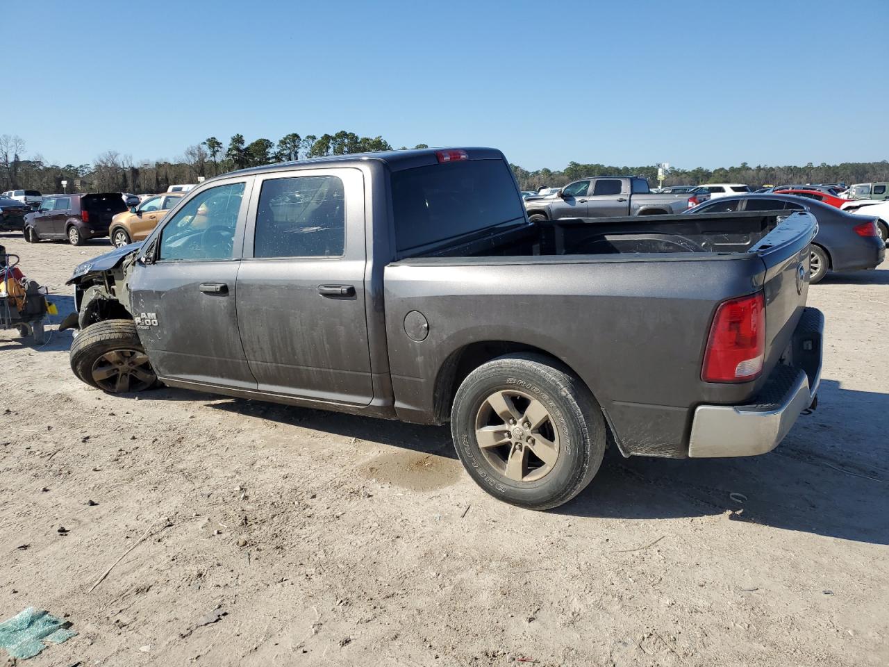 2019 RAM 1500 - Image 2