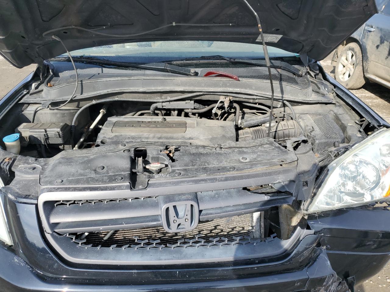 2004 Honda Pilot - Image 12