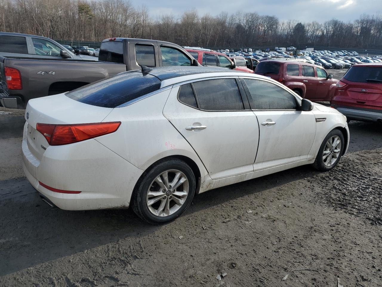2011 Kia Optima - Image 3