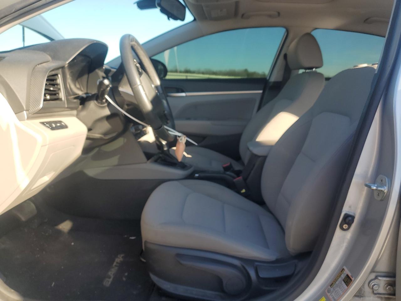 2020 Hyundai Elantra - Image 7