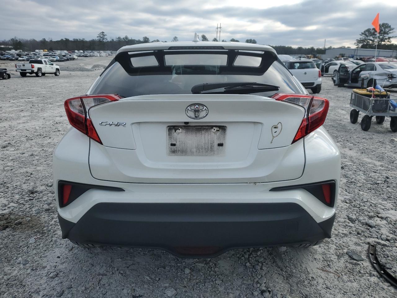 2018 Toyota C-HR - Image 6